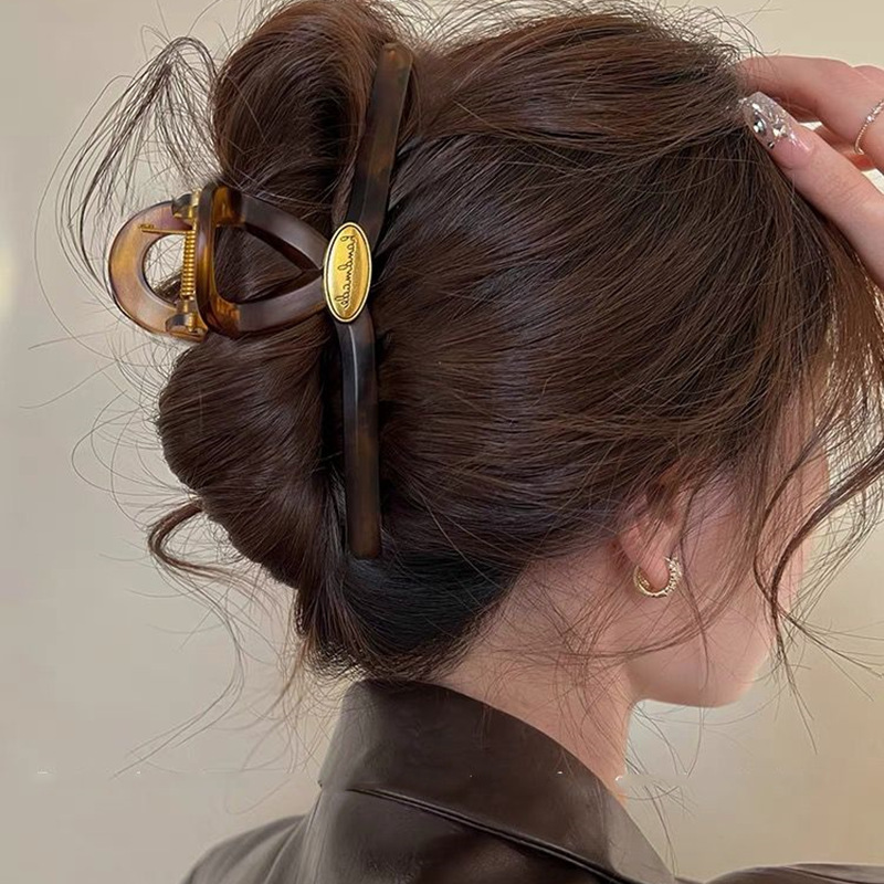 Pinces à cheveux rétro en acry - Women'S Fashion Korea avis et prix